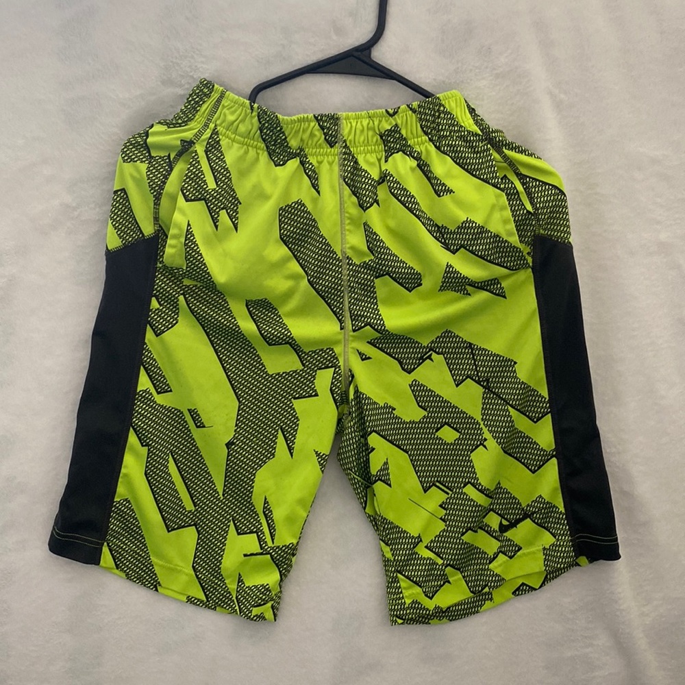 Youth Nike Dri-fit Polyester Athletic Shorts Neon & Black-size L